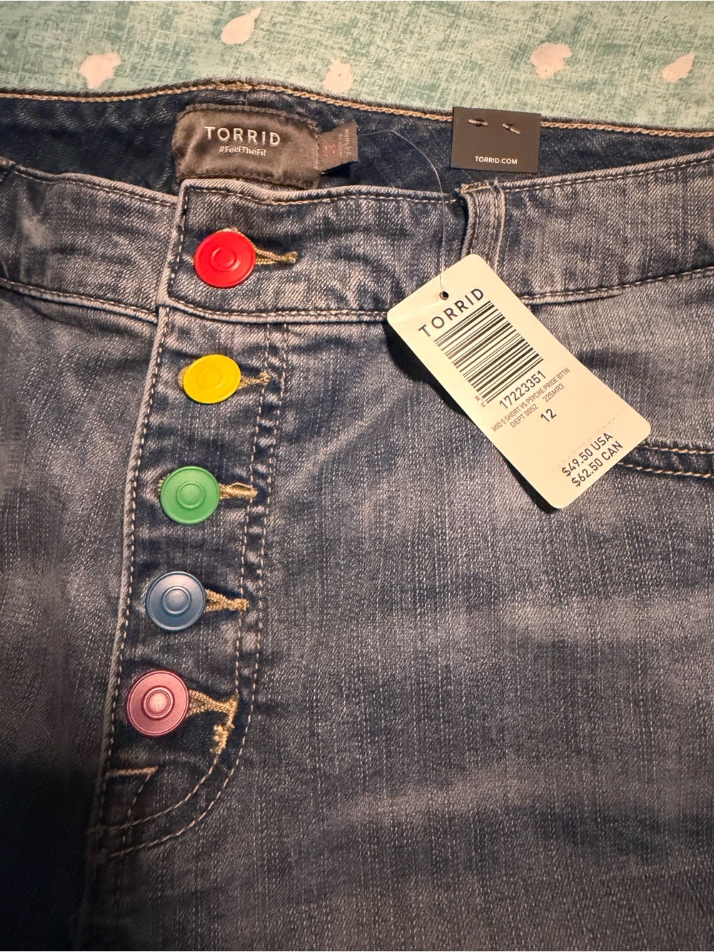 NEW NWT Torrid Blue High-Rise Jeans with Multicolor Rainbow 🌈 Button-Fly